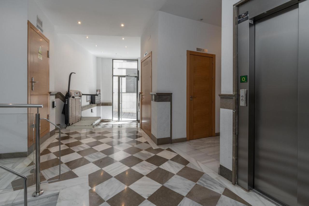 Tuguest Postigo II Catedral Apartment - Free Parking Granada Exteriér fotografie